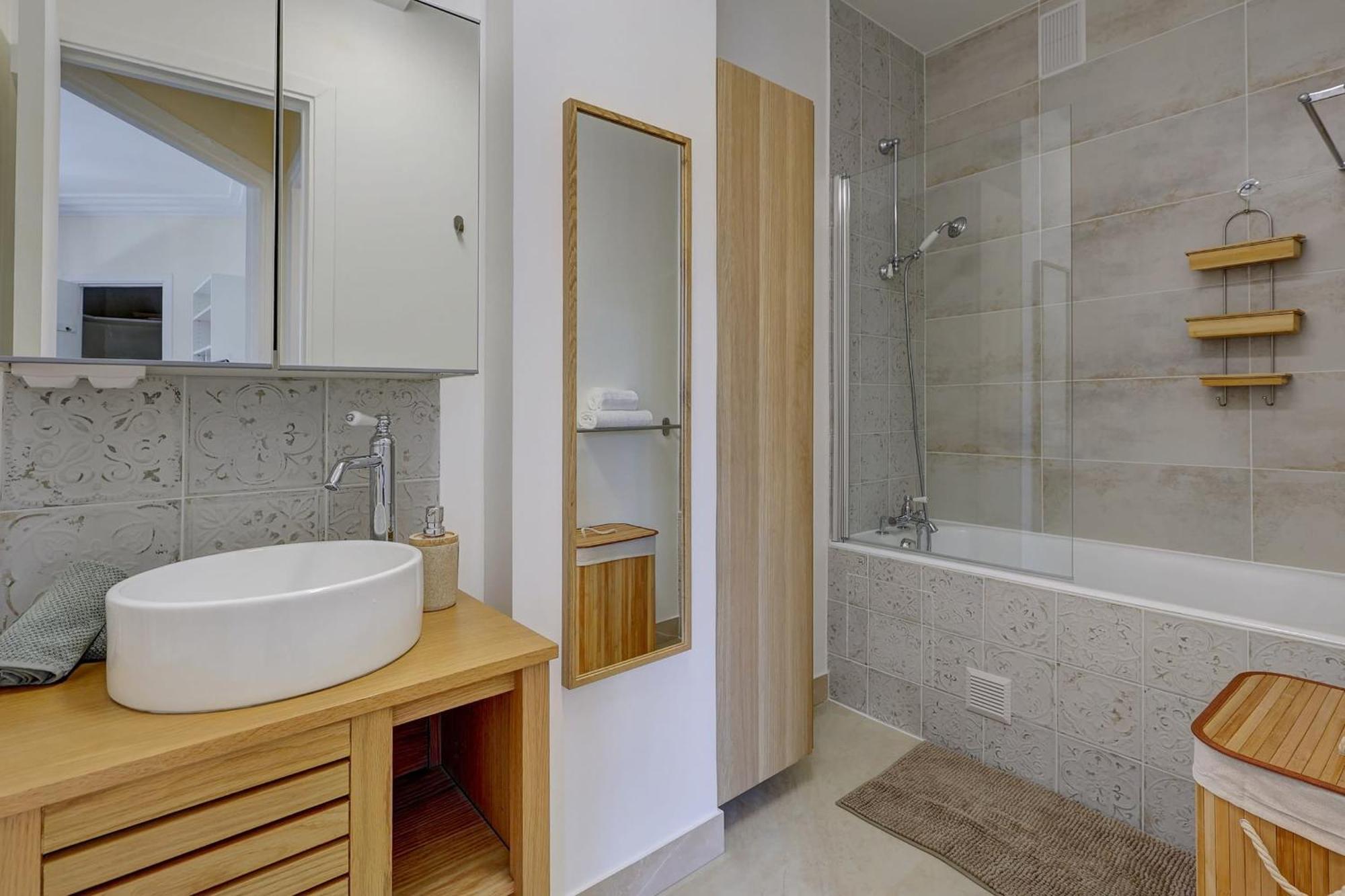 Champ De Mars & Eiffel Tower - 1br - Cityapartmentstay Paris