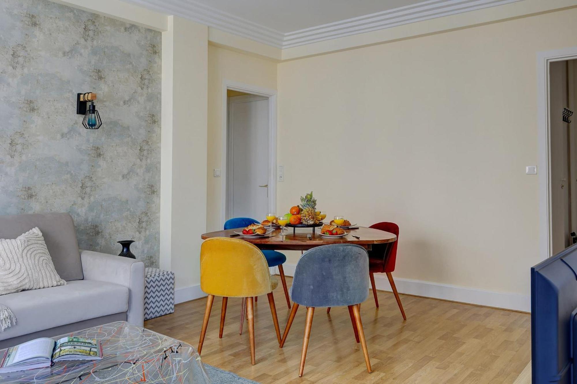 Champ De Mars & Eiffel Tower - 1br - Cityapartmentstay Apartment Paris
