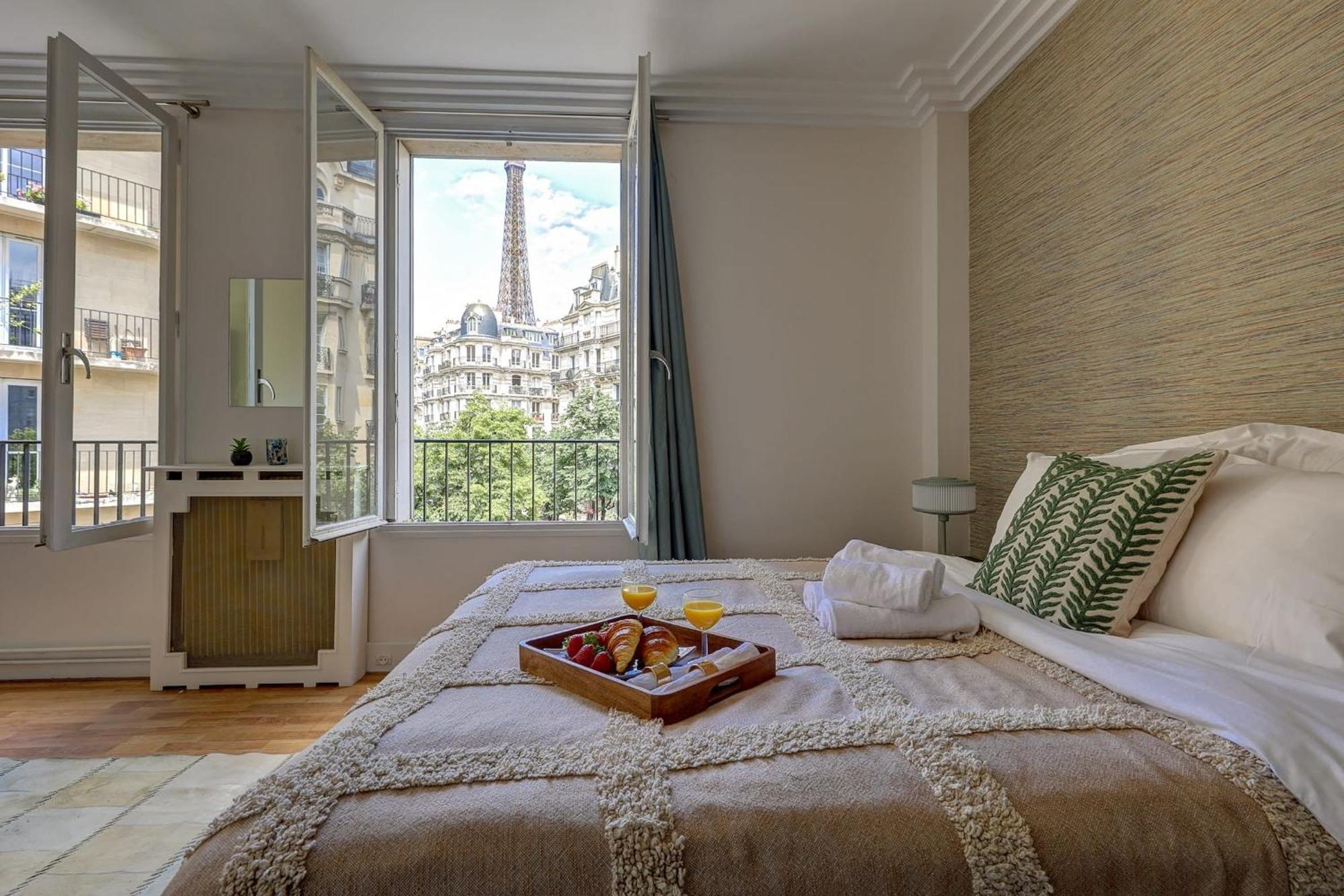 Champ De Mars & Eiffel Tower - 1br - Cityapartmentstay