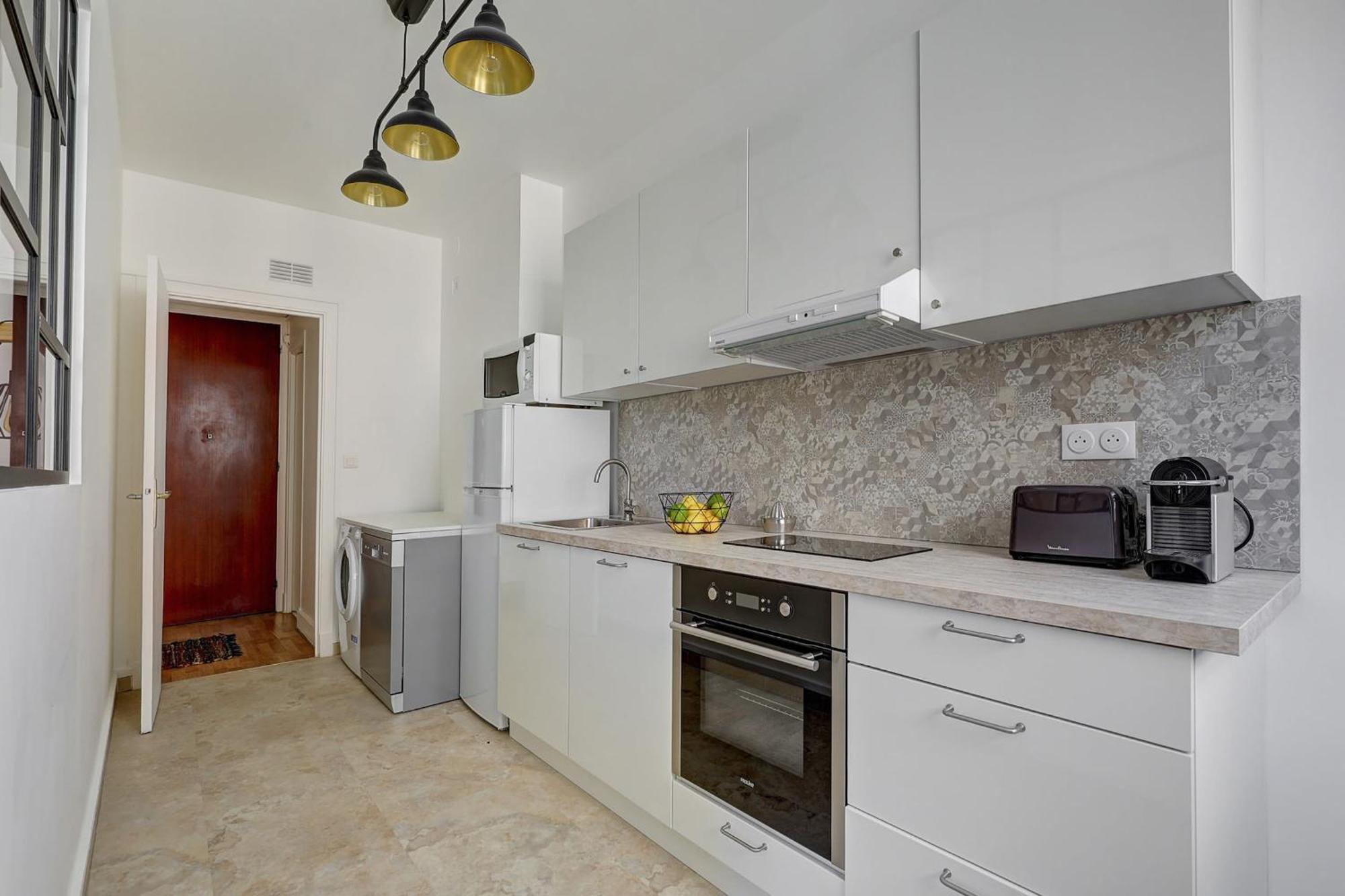 Apartment Champ De Mars & Eiffel Tower - 1br - Cityapartmentstay